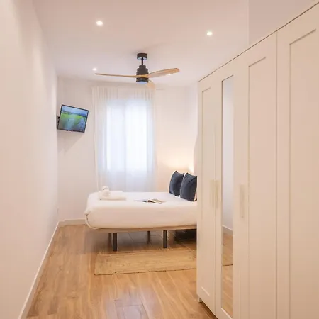 Isg Triana 1 Apartment