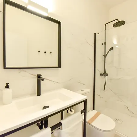 Riverside Suits Apartment