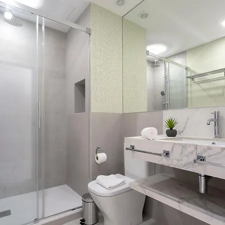 Genteel Alfalfa Apartment *