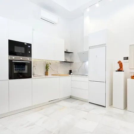 Genteel Alfalfa Apartment