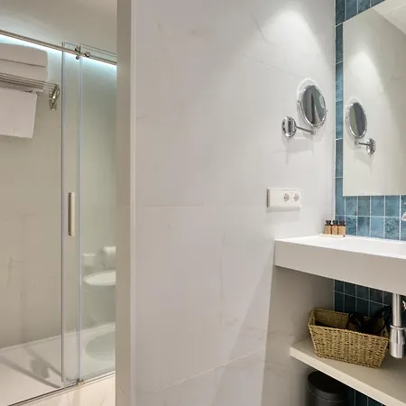 Hotel Murillo Reinoso 2*