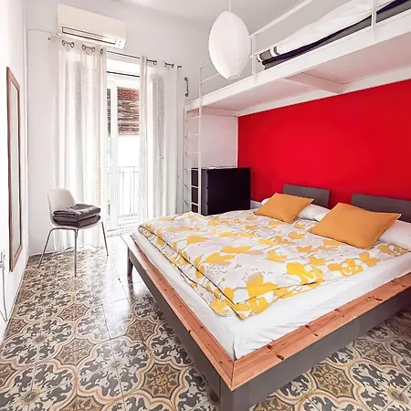 Rooftop Maisonette With Magnificent Terrace *
