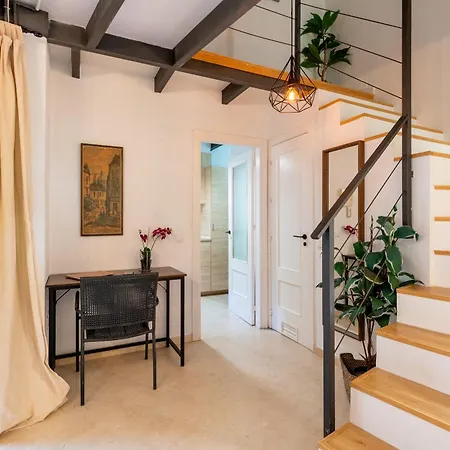 Behouse Calatrava Apartment Seville