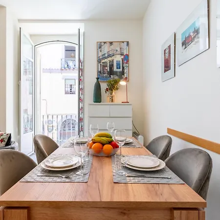 Arenal Maestranza Apartment *