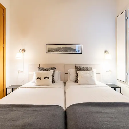 Arenal Maestranza Apartment *