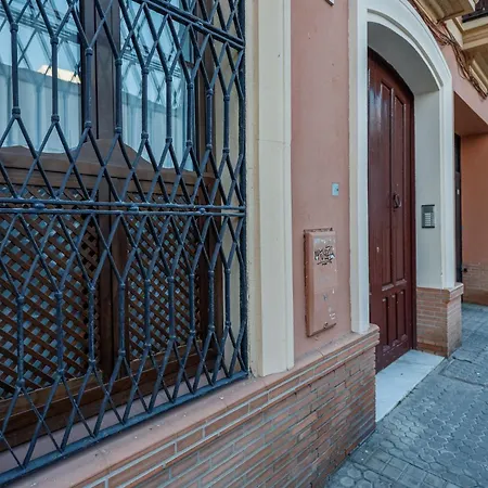 New Gorgeous 2-Bed Apt In Seville Center