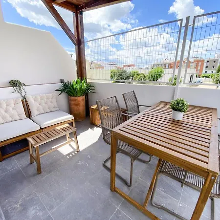 With Private Swimming Pool In Sevilla