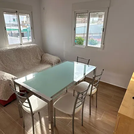 Apartment Renovated Penthouse With Terrace Next To The Metro Seville