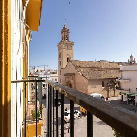 Bustos Tavera Apartment *