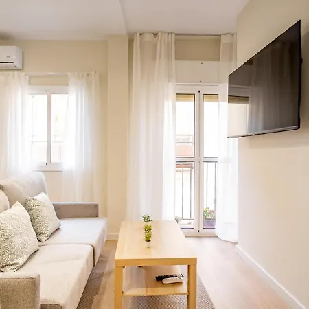Bustos Tavera Apartment *