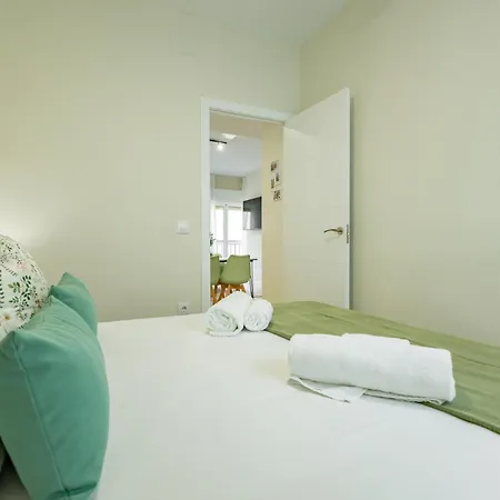 Bustos Tavera Apartment *