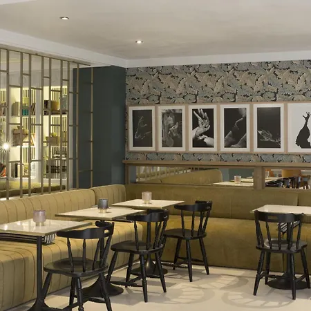 Petit Palace Puerta De Triana Севилья