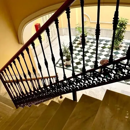 Apartment Rc Reyes Catolicos St Right Beside Trianas Bridge Seville