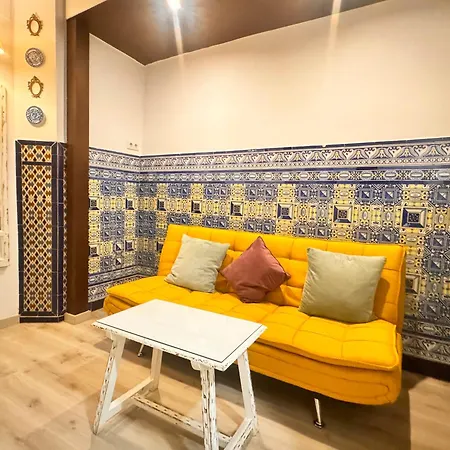 Palace House Hercules בית אירוח סביליה