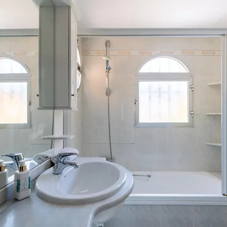 Cathedral Penthouse- Big Private Terrace- Parking *