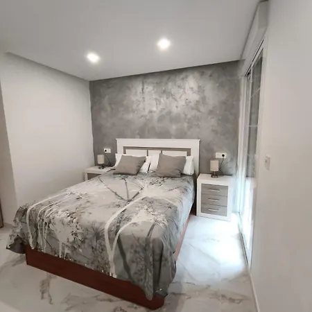 Airbhouse Private & Triana Homestay *