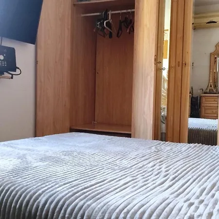 Privadas Con Cama Doble En * Севилья