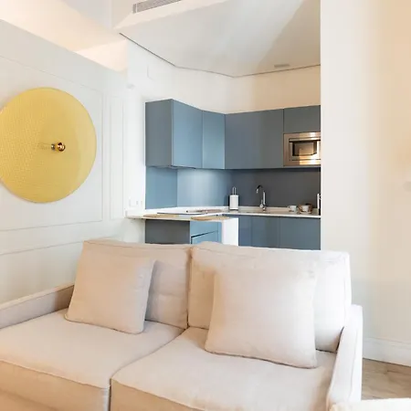 The Honest & Hotel 3*