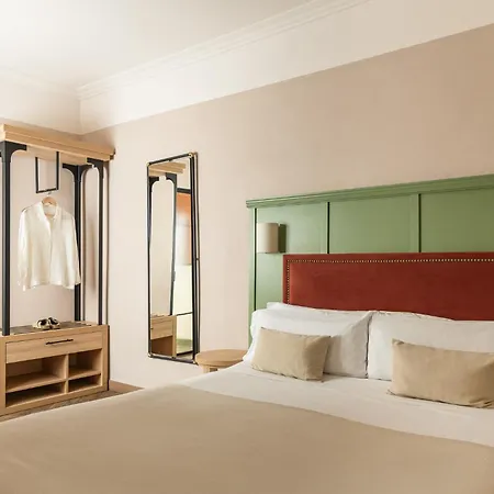 The Honest & Hotel 3*