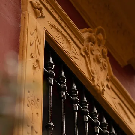 Hotel The Honest & Sevilla