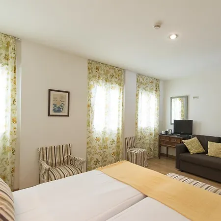 Alcantara Hotel