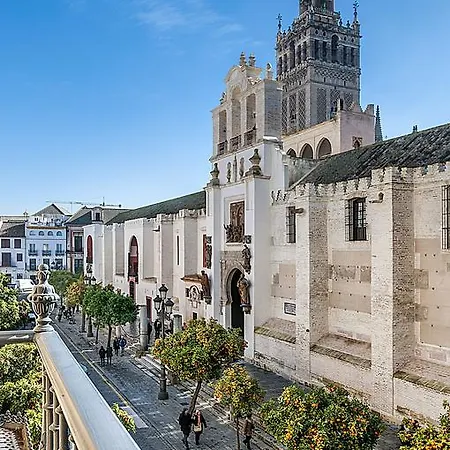 Genteel Catedral Terrace Apartment