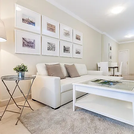 Genteel Catedral Terrace Apartment *