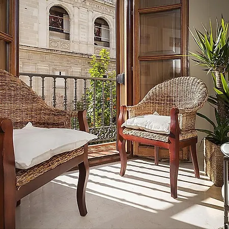 Genteel Catedral Terrace Apartment