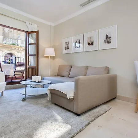 Genteel Catedral Terrace Apartment *