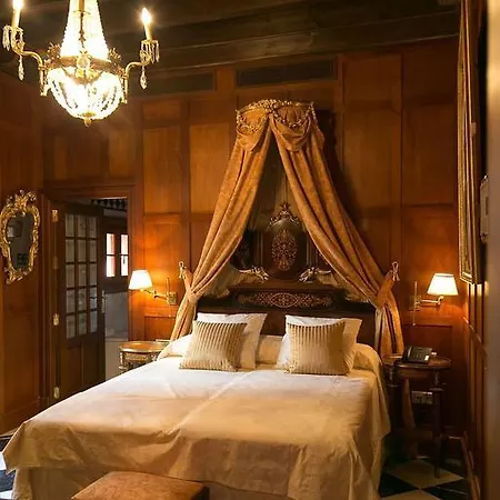 Hotel Ateneo 4*