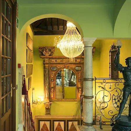 Hotel Ateneo 4*