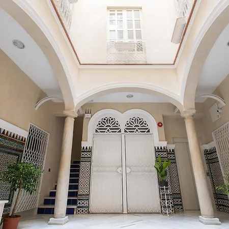 Plaza Nueva Apartment *