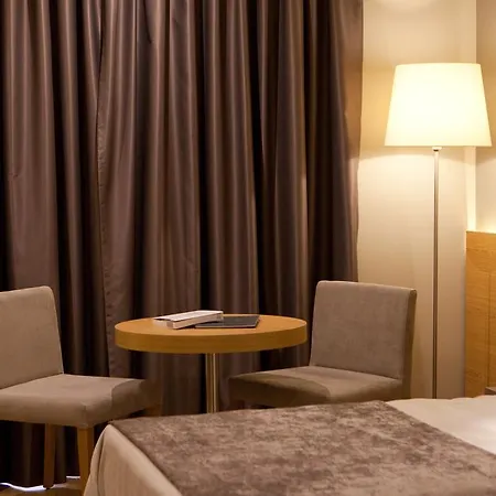 Hotel M.a. Congresos 4*