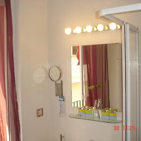 Guest house Arias 2*