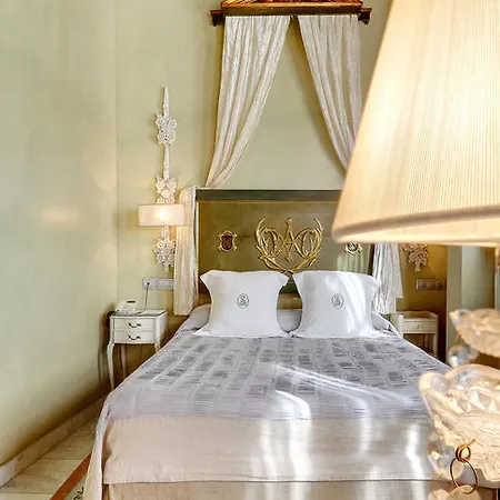 Hotel Sacristia De Santa Ana