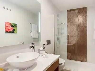 Hotel Hilton Garden Sevilla 4*