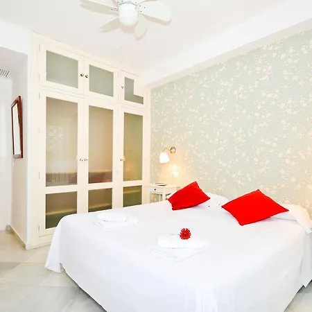 Hotel At Centro *