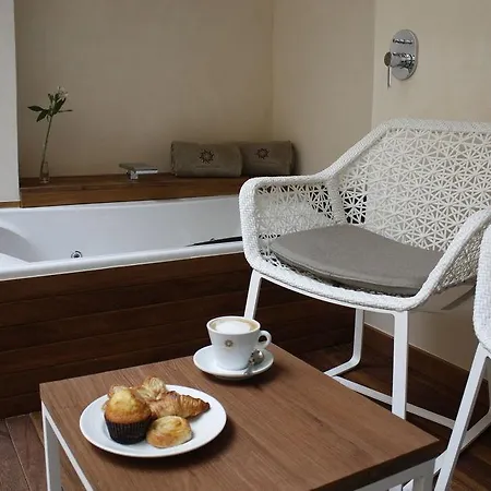 Casa 1800 Hotel