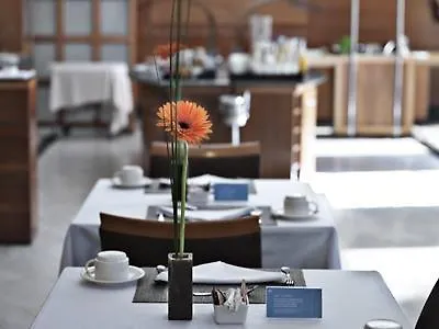 Occidental Viapol Hotel 4*