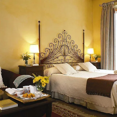 La Casa Del Maestro Boutique *