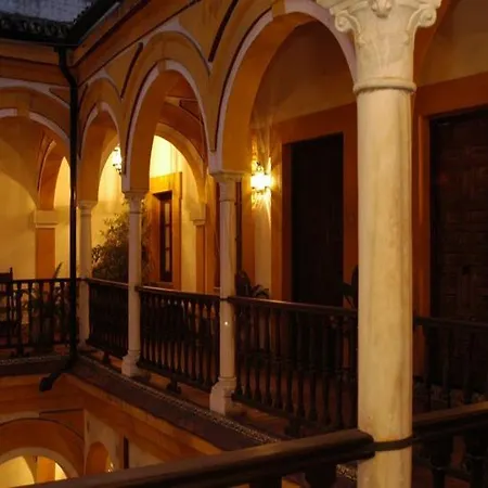 Casa Imperial 4* סביליה