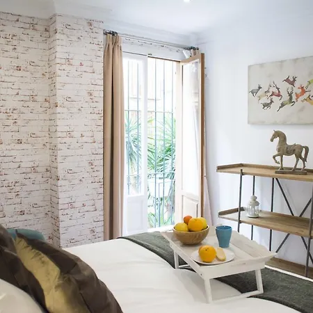 Apartment Palace *