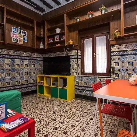 Hostel Arc House (adults Only)