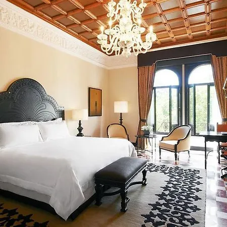 מלון Casa Imperial סביליה