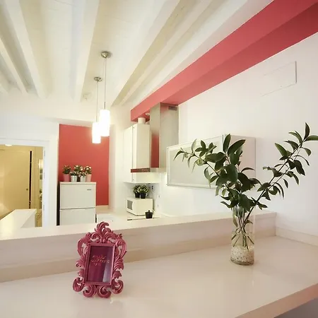 Singular Relator Apartment Seville