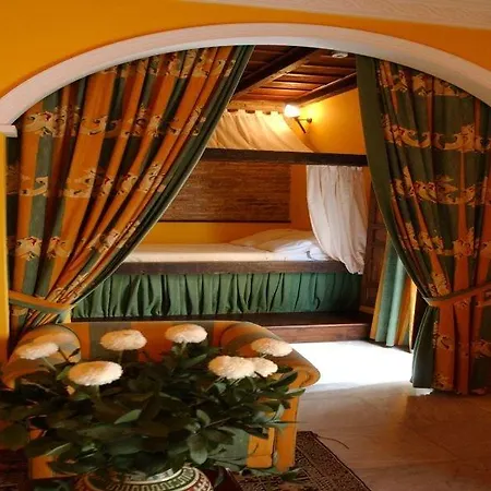 מלון Casa Imperial 4*