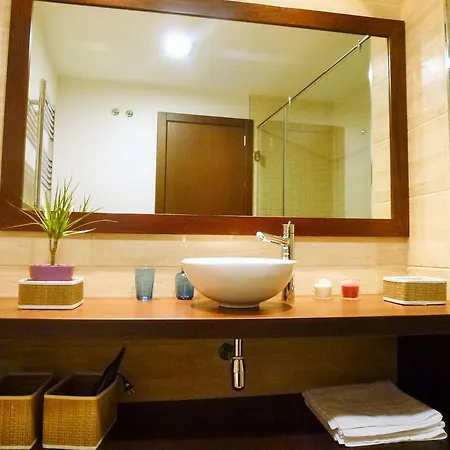 Nazareno Apartment *