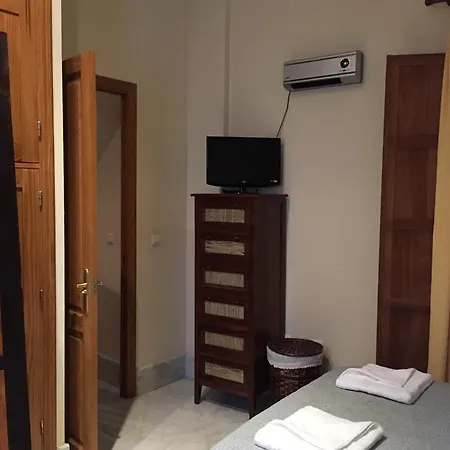 Apartamento Tirso De Molina Apartment *