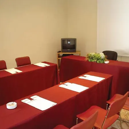 Catalonia Giralda 4* Sevilha