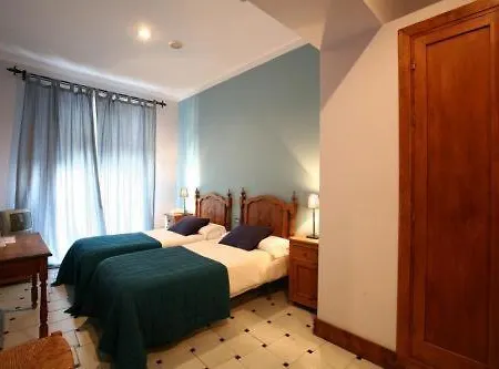 Montehueznar Otel 2*